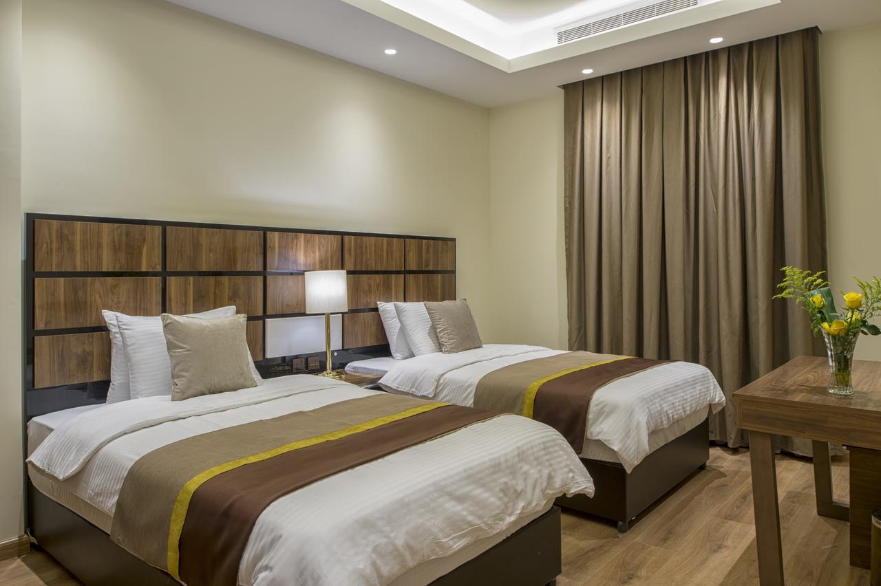 Classical Hotel Suites Jeddah Bagian luar foto